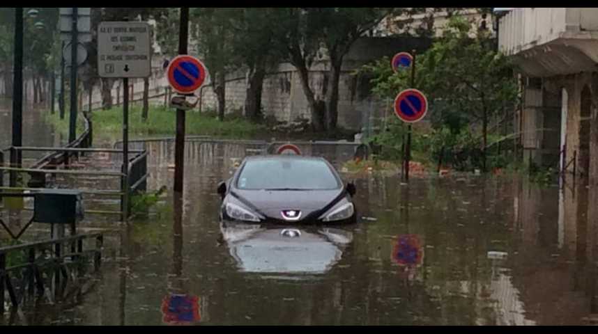 Illustration pour la vidéo Inondations : comment évaluer les risques sans céder à la panique ?