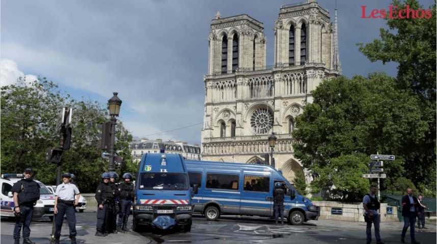 Illustration pour la vidéo Policier agressé devant Notre-Dame : ce que l’on sait