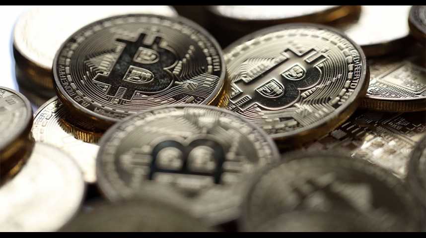 Illustration pour la vidéo Une plateforme de minage de bitcoins piratée, butin de 64 millions de dollars